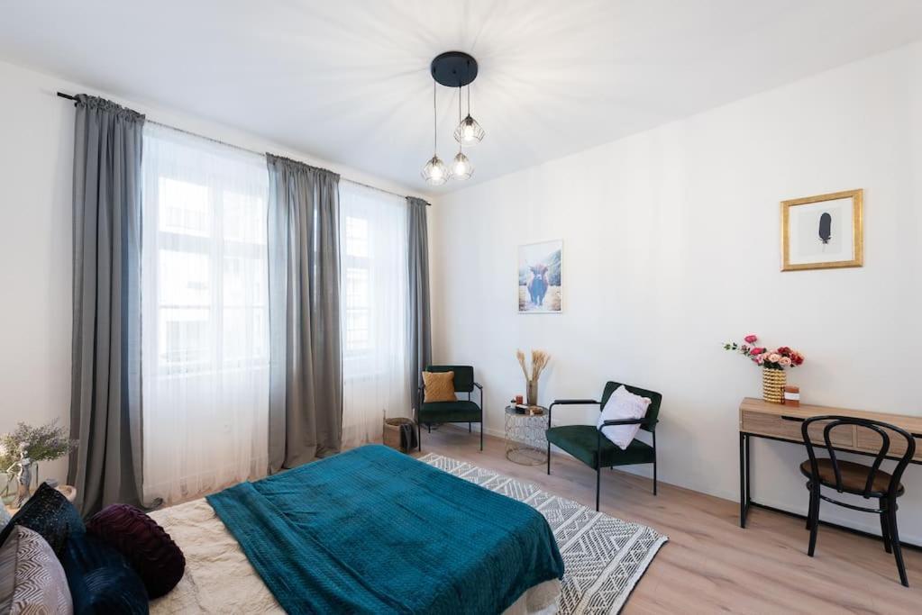 Sweet Cozy Apartment Prague Close To Mala Strana Dış mekan fotoğraf